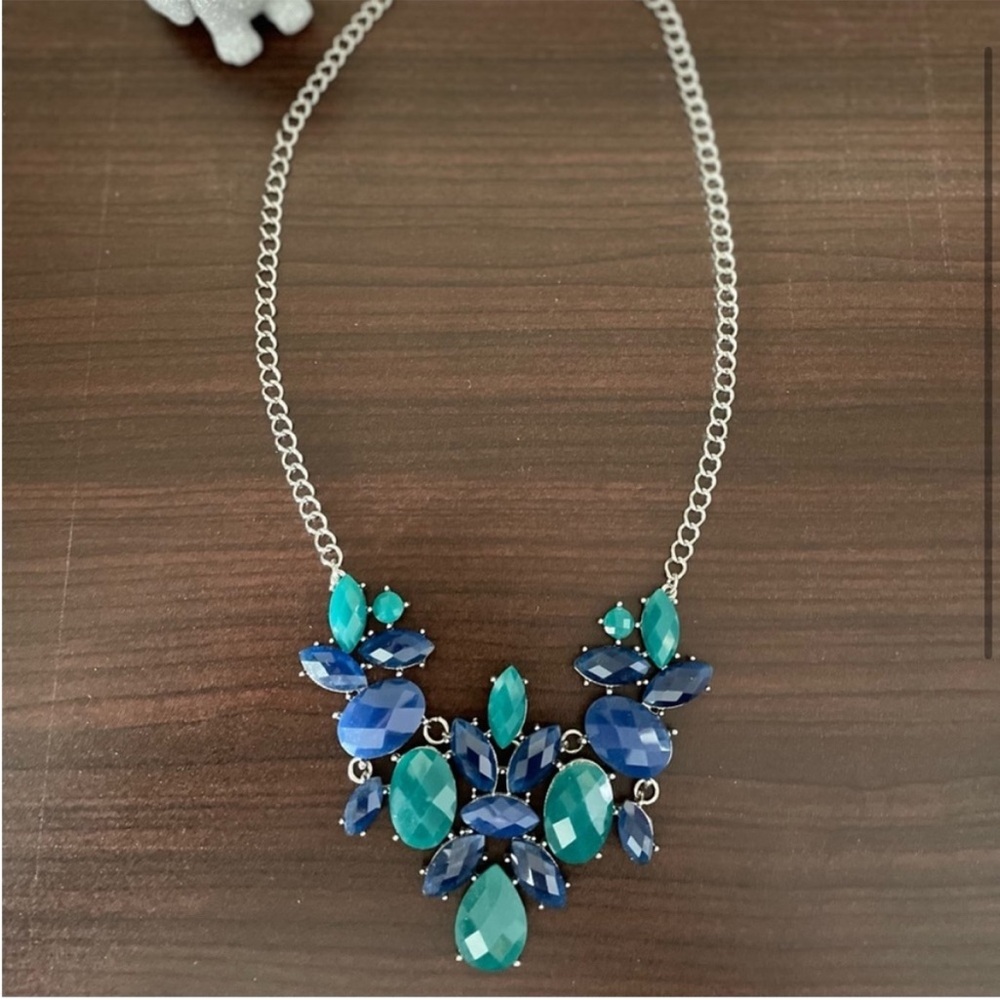 Statement Necklace - Picture 3 of 4